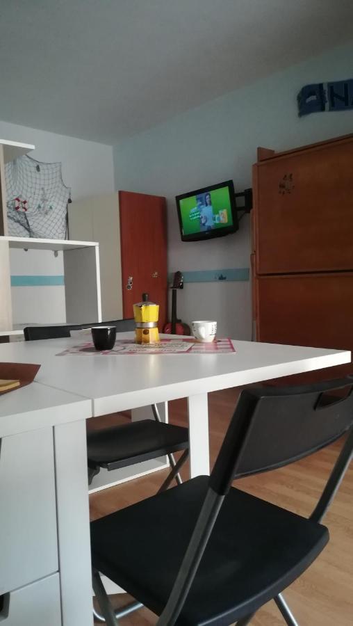 Salotto Mergellina Napels Buitenkant foto